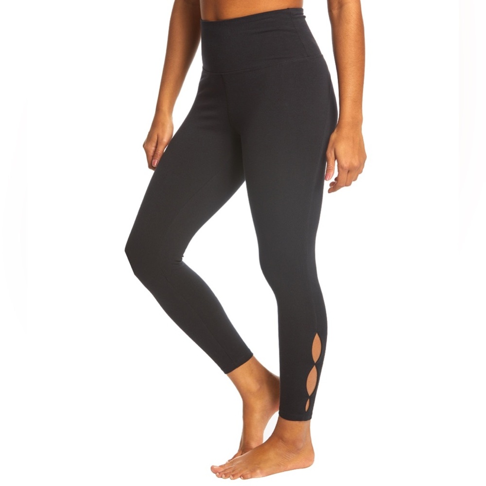 🖤 NWT Marika Contender Black Ankle Leggings Cutout Detail, 25” Inseam | Large